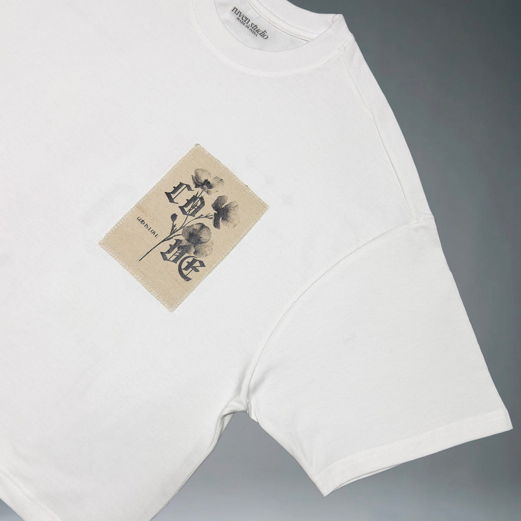 God is Love - Cropped Oversized Tshirt