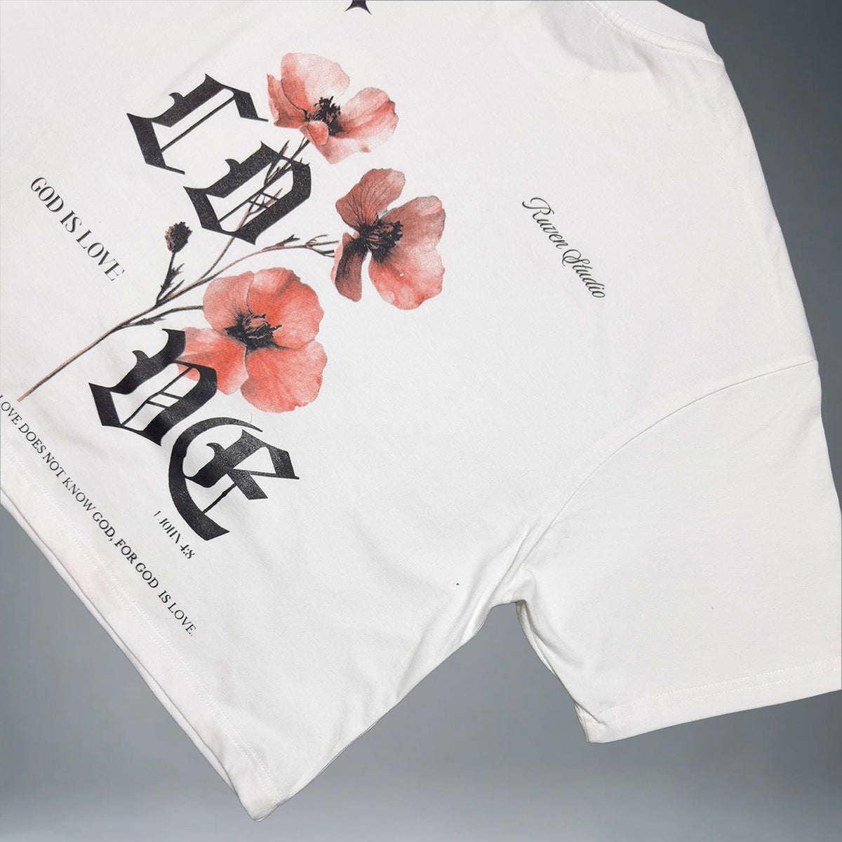 God is Love - Cropped Oversized Tshirt