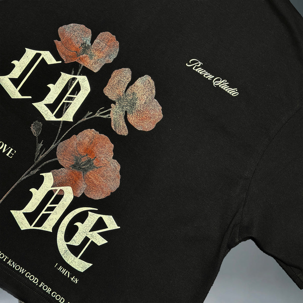 God is Love - Cropped Oversized Tshirt