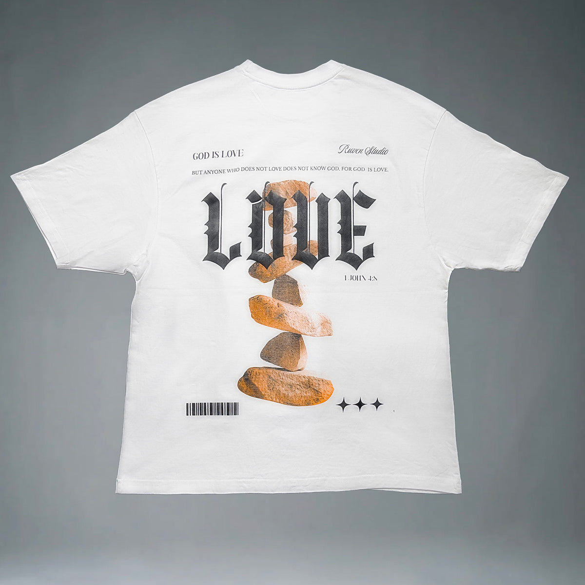 God is Love - Oversized Tshirt