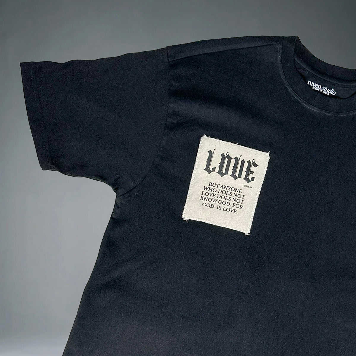 God is Love - Oversized Tshirt